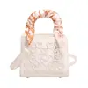 Nova Bolsa Feminina Versátil da Moda 2026 com Bordado Intricado de Coração, Estilo Lady Dior, Lenço de Seda, Bolsa de Mão, Bolsa Transversal, Bolsas de Exportação