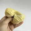 Brinquedo Criativo de Descompressão de Amendoim Simulado Brinquedo de Ponta do Dedo Rebote Lento Brinquedo de Apertar Artefato de Relaxamento Casual Descompressão Venda por Atacado