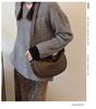 Bolso de Axila Texturizado, Nuevo Bolso Casual de Hombro Cruzado, Bolso de Silla de Montar Semicircular de Alta Gama, Bolso Dumpling de Gran Capacidad para Mujer