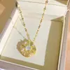 Nuevo producto transfronterizo: Collar sencillo y único de microincrustaciones de diamantes completos para mujer, diseño fresco, popular en línea, exquisito accesorio de cadena para la clavícula