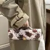 Nova Bolsa de Corrente Feminina Primavera 2026, Bolsa Quadrada Pequena de Ombro Cruzado, Carteira Bolsa Versátil de Moda de Alta Qualidade