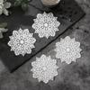 Jogo Americano de Floco de Neve de Natal Mais Vendido Transfronteiriço, Tapetes Vazados Domésticos Antiderrapantes com Isolamento Térmico, Decoração de Mesa de Jantar de Luxo Leve, Jogos Americanos de Estilo Ocidental Atacado