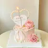 Decoração de Bolo Dia dos Namorados Qixi 2026 Ornamento de Laço de Pérola Topper de Coração com Rosa em Relevo Confissão de Casal