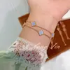 Nuevo Pulsera de Cuatro Hojas de Doble Capa Rosa Nácar Cadena Doble de Alta Gama Nicho Pulsera de Flor de Cuatro Hojas Mayoreo