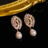 Pendientes Cruzados Transfronterizos Europeos y Americanos de Flor de Zirconia y Botón de Perla de Cobre Vintage, Pendientes Versátiles de Moda de Lujo Ligero de Gama Alta