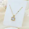 Colar de Aço Titânio Leve de Luxo para Mulheres, Não Desbota, Versátil, Pingente de Alto Padrão, Design Exclusivo, Corrente Simples para Clavícula, Exclusivamente para Vendas Transfronteiriças