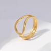 Anillos de Línea Geométrica Cortada Calientes y de Venta Rápida Europeos y Americanos para Mujeres Oro de 18 Quilates No se Desvanecen Nicho de Gama Alta Joyería de Acero de Titanio