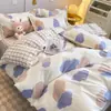 Conjunto Universal de Quatro Peças Floral Pequeno para Todas as Estações Capa de Edredom de Algodão Puro Lavado Conjunto de Cama de Três Peças para Dormitório Estudantil Solteiro e Casal
