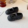 Zapatos Pequeños de Cuero para Niñas 2026 Otoño Nuevos Zapatos Individuales Retro para Niños Antideslizantes Simples Mary Jane Bajos Zapatos de Princesa