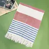 Toalla de playa turca de comercio exterior transfronteriza personalizada con logo bordado estampado, flecos, rayas y toalla de baño absorbente para adultos