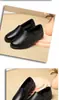 Sapatos Mom de Solado Plano para Primavera e Outono, Sapatos Femininos Confortáveis Antiderrapantes de Solado Macio para Meia-Idade e Idosos, Sapatos de Couro Femininos Estilo Old Beijing, Estilo de Nicho