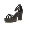 Sandálias de Salto Alto Femininas Salto Bloco Impermeável Plataforma Novo Estilo Coreano Primavera Verão Strass Respirável Macias e Confortáveis Sandálias de Moda