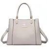 Nova Bolsa Transversal de Ombro Feminina 2026, Simples e Versátil, Bolsa de Mão de Grande Capacidade, Bolsa de Mãe em Couro Macio, Bolsa Feminina de Luxo Leve