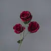 Rosa Búlgara Tres Cabezas Seda Artificial Flor Falsa Decoración Cascada de Rosas Pared Boda Flor Artificial Salón de Bodas