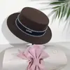 Chapéu de Lã Retrô Estilo Francês Outono e Inverno Celebridade da Internet Socialite Chapéu de Topo Plano Moda Feminina Chapéu para Fotografia de Rua 5 Auto-Operado