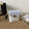 Bolso pequeño cuadrado de alta gama, elegante, estiloso y sofisticado, de lujo ligero, lindo y versátil, se puede usar como bolso de mano, bolso de hombro o bolso cruzado