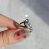 Moda Transfronteriza Anillo Geométrico Simple Europeo y Americano con Diamantes, Regalo Personalizado, Anillo Abierto Ajustable, Estilo de Lujo Ligero