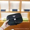 Bolso Cruzado Exclusivo de P Nuevo para Hombre Bolso Mensajero de Nailon Bolso Cruzado para Hombre Bolso Pequeño Dos en Uno