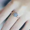 Anillo Abierto Ajustable de Circonita Más Vendido Transfronterizo Europeo y Americano, Chapado en Cobre con Oro Real de 16K, Anillo de Flor Dulce y Lindo para Mujeres