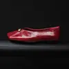 Zapatos Planos de Cuero de Aceite de Caballo de Boca Baja para Mujer, Nuevo Estilo de Principios de Primavera, Cuero Genuino por Dentro y por Fuera, Punta Cuadrada, Adorno Dorado, Zapatos Planos Retro de Caña Baja