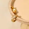 Brincos de Bicho-da-Seda Design Retrô "Ode" Sentido Avançado Simples Versátil Temperamento Processo de Desenho de Fio Gancho de Orelha Banhado a Ouro
