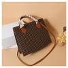 Bufanda de Seda Retro 2026 Estilo Nuevo Texturizada Elegante Casual Simple Estampada Moda Bolso de Mano Cruzado de un Solo Hombro Bolso Cuadrado Pequeño