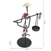Candelabro de Hierro Vintage Adorno Pequeño Creativo para el Hogar Estilo Europeo Romántico Portavelas Accesorio de Sombrero de Paja Pastoral Decoración de Mesa