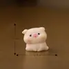 Adornos de paisaje en miniatura con un cerdito lindo y feliz, un adorno de paisaje en miniatura de cerdito juguetón y alegre, accesorios de resina