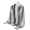 Comercio Exterior Transfronterizo se especializa en Suministrar Ropa de Protección Solar, Chaquetas de Protección UV para el Verano para Hombres y Mujeres, Camisetas de Malla Ligeras y Transpirables para Protección Solar en Exteriores