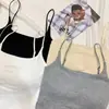 Top regata de novo estilo com alças finas ajustáveis para mulheres, respirável com sutiã embutido, pode ser usado como camada interna ou externa, corte justo e acentua as costas bonitas