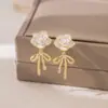 Brincos de Flor de Camélia Delicados Estilo Coreano, Brincos Modernos Estilo Retro Chanel, Brincos de Luxo Leve e de Alta Qualidade