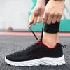 Zapatillas de Malla Transpirables de Verano para Hombre Suela Suave Ligeras Zapatos para Correr para Hombre Suela Gruesa Cómodos Casuales Zapatos de Viaje
