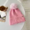 Chapéu de Tricô com Bola de Pelo Estilo Igual ao da Jovem Xinzilei para Mulheres no Outono e Inverno Chapéu Quente de Lã Chapéu de Algodão Bege