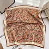 Bufanda de Seda Simple, Elegante y a la Moda, Lujo Ligero de Alta Gama, Versátil Pañuelo Cuadrado 100% Seda de Morera, Regalo de Vacaciones para Mujeres, Accesorio