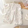 Pantalones cargo de otoño para niñas, dulces y lindos con muñecos de cachorros tridimensionales, pantalones casuales holgados, pantalones largos versátiles para el atuendo de otoño de las niñas