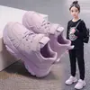 Zapatillas de cuero para niños 2026 otoño nuevo estilo zapatos tipo dad para niñas zapatillas de correr de moda para niñas mayores zapatos de moda