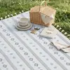 Esterilla de picnic a rayas onduladas verde claro a prueba de humedad con borlas, esterilla de playa de estilo simple y artístico, esterilla para césped, alfombra de sala de estar