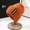 Chapéu de Tricô Versátil Moda Estilo Coreano Outono e Inverno Feminino, Gorro Quente Tendência de Inverno Protetor de Orelhas para Homens