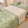 Capa de Cama de Flanela para Bebê Outono e Inverno Peça Única Espessada Lençol de Leite Tatame Mais Lã Fleece de Coral Conjunto de Três Peças