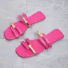 2026 Verano Nuevo Estilo Comercio Exterior Tallas Grandes Zapatos de Mujer Pantuflas Bloques de Color Europeos y Americanos Casuales para Exteriores Sandalias Zapatos de Mujer Zapatos de Playa