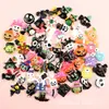 Funda de Teléfono Calabaza Fantasma Calavera Murciélago Halloween Accesorios de Resina Accesorios de Pegamento Crema Charms para Zuecos DIY