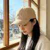 Gorra de Béisbol Bordada con Cachorro Estilo Coreano para Mujer, Nuevo Modelo 2025, Versátil para Todas las Estaciones, Visera Curva, Parte Superior Suave, Gorra de Pico, Estilo Ins