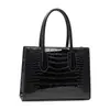 Elegante Versátil Bolso de Hombro Cruzado Fabricante Bolso de Mano Gran Capacidad Bolso de Moda Tendencia para Mujer Bolso para Mamá de Mediana Edad Sensación de Alta Gama