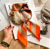 2025 Bolsa Amarrada no Pescoço Estilo Versátil 70 Modelos Feminino Novo Lenço de Seda Lenço Quadrado Primavera Outono Estilo Coreano Proteção Moda Lenço de Pescoço Lenço Retrô