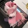 Nueva versión 2024 de la versión en inglés de la bufanda de cachemira a cuadros rojos textura bufanda cálida de invierno regalo bufanda chal