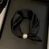 Colar de lenço de seda com pérolas e fecho magnético para mulheres, corrente fina para clavícula de verão, lenço pequeno retrô francês, lenço decorativo para o pescoço
