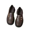 Zapatos negros de cuero de suela blanda estilo británico para mujer, novedad otoño 2026, mocasines planos slip-on retro versátiles