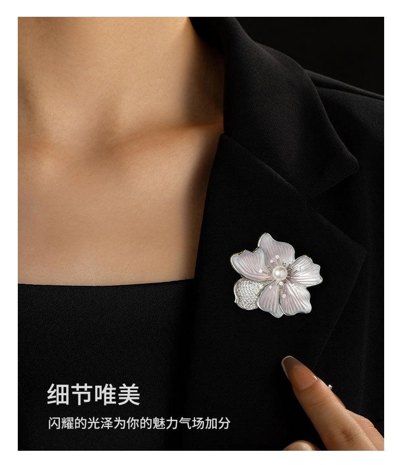 轻奢风高级感优雅花朵胸针小众设计简约百搭花朵胸花新