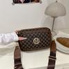 Moda Europea y Americana Vintage Bolso de Mujer Nuevo Bolso Cruzado 2026 Estampado Retro Bolso de Pecho para Mujer Correa Ancha Hombro Único Bolso Cuadrado Pequeño