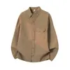 Camisa con textura G-stone para hombre con diseño de bolsillo con solapa, corte simple y holgado, top casual de manga larga para jóvenes